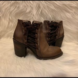 FREEBIRD BROOK BOOTIE SIZE 8